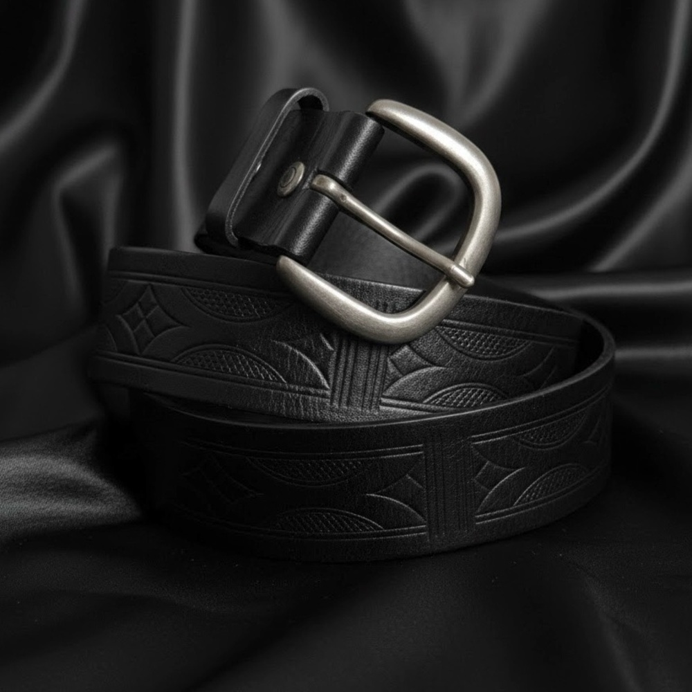 Levi’s Strauss Signature Black Embossed Leather Belt Western Boho 38/40